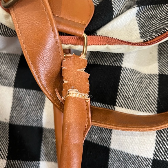 Buffalo plaid duffel bag - Picture 5 of 11